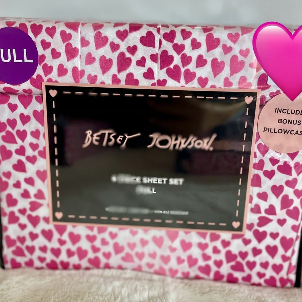 BETSEY JOHNSON 6 PC HEARTS 💕 FULL SZ SHEET SET‎  NWT